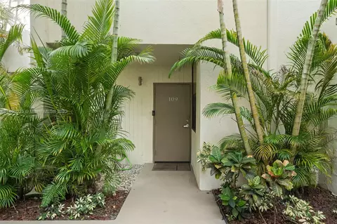 20341 NE 30th Ave #109-6, Aventura, FL 33180