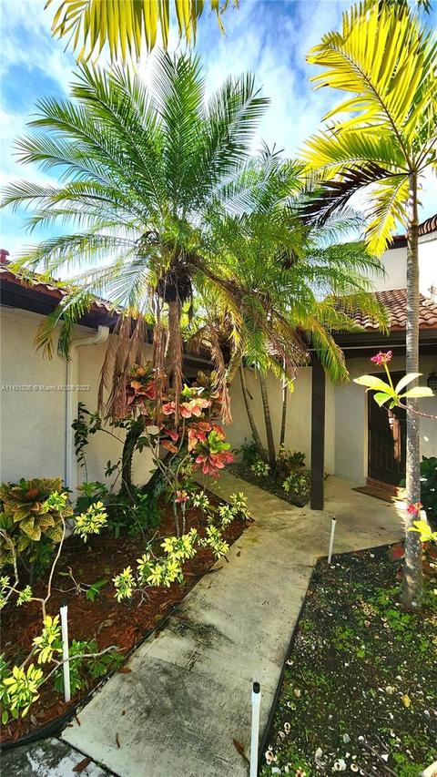4841 SW 152nd Ct #35F, Miami, FL 33185