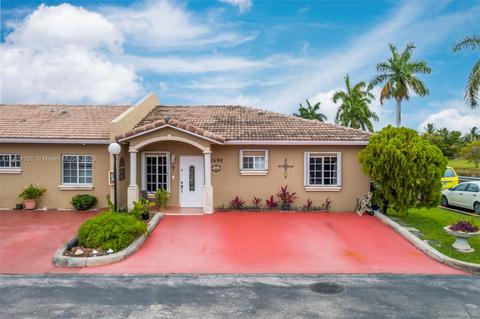 7698 NW 183rd Ter #1101, Hialeah, FL 33015