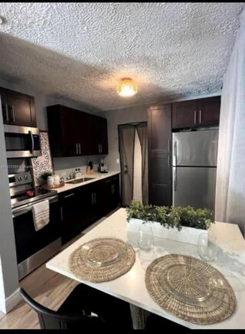1101 NE 14th Ave, Fort Lauderdale, FL 33304