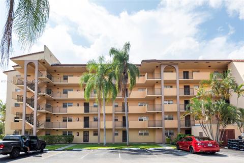 3955 N Nob Hill Rd #411, Sunrise, FL 33351