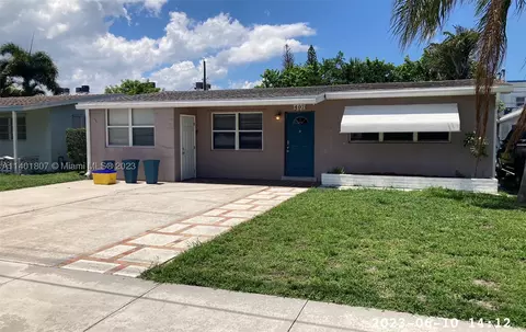 407 W Ocean Ave, Lantana, FL 33462