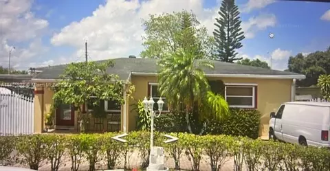 571 E 59th St, Hialeah, FL 33013 photo 1