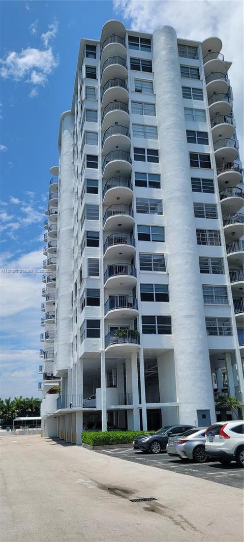 11930 N Bayshore Dr #902, North Miami, FL 33181