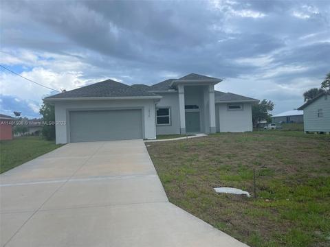 2915 13th St W, Lehigh Acres, FL 33971
