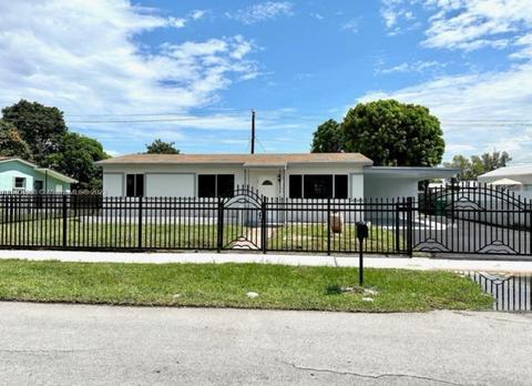 3860 NW 169th Ter, Miami Gardens, FL 33055