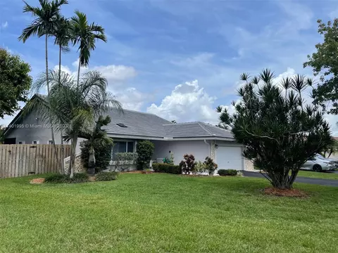 254 NW 107th Ter, Coral Springs, FL 33071