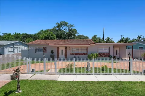 2760 NW 171st Ter, Miami Gardens, FL 33056