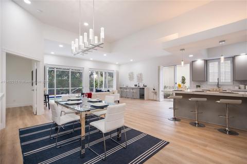 387 Kelsey Park Dr, Palm Beach Gardens, FL 33410
