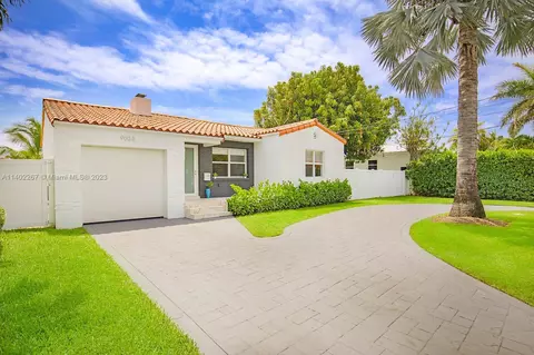 9033 Emerson Ave, Surfside, FL 33154