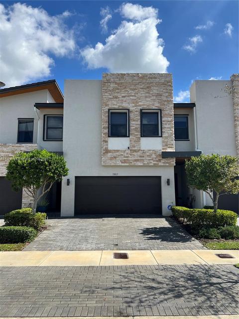 7957 NW 105th Ct #7957, Doral, FL 33178