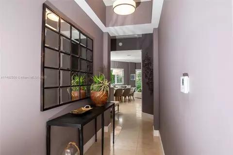 20000 E Country Club Dr #416, Aventura, FL 33180
