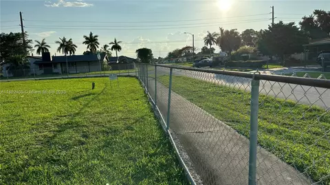 Undisclosed, Miami, FL 33176
