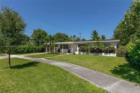 316 NW 45th Ave, Plantation, FL 33317