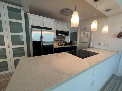 714 NE 10th St #309, Hallandale Beach, FL 33009