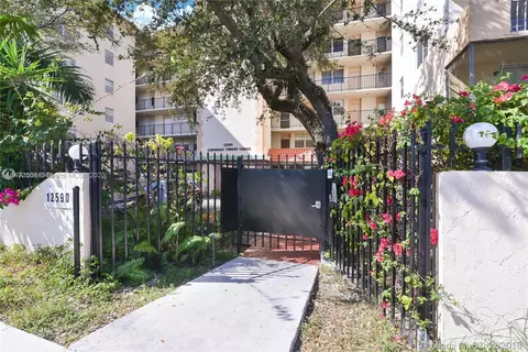 12590 NE 16th Ave #211, North Miami, FL 33161