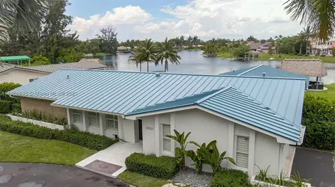 9021 SW 144th St, Miami, FL 33176
