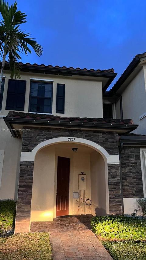 8857 W 35th Ln, Hialeah, FL 33018