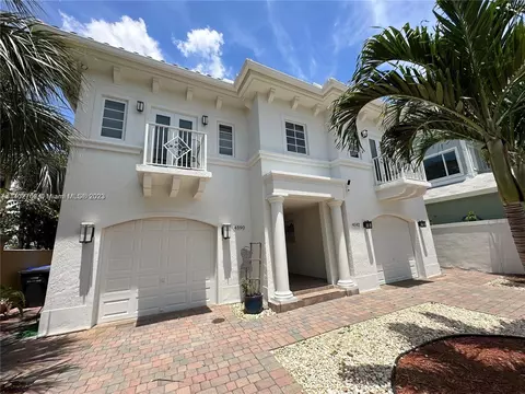 4592 N Ocean Dr, Hollywood, FL 33019