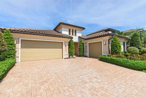 9135 Parkland Bay Dr, Parkland, FL 33076