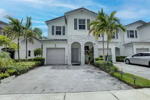 1301 SE 27th Ter, Homestead, FL 33035