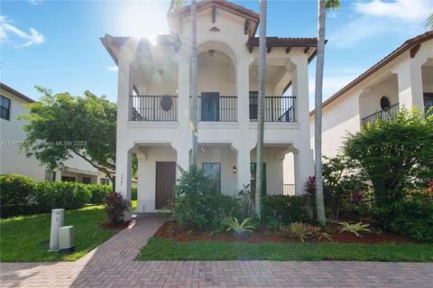 3945 NW 82nd Way, Hollywood, FL 33024