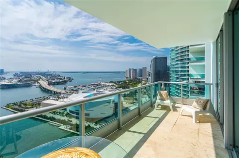 900 Biscayne Blvd #3804, Miami, FL 33132