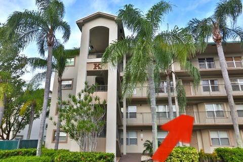 550 SW 138th Ave #202K, Pembroke Pines, FL 33027