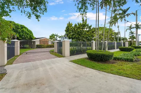 8610 SW 48th St, Miami, FL 33155