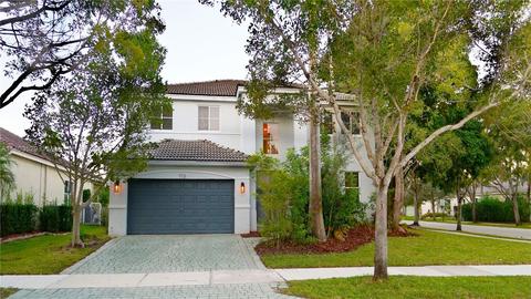 713 Sunflower Cir, Weston, FL 33327
