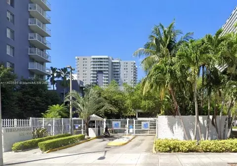 800 N Miami Ave #E-1604, Miami, FL 33136