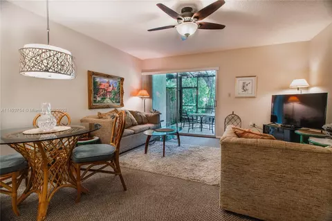 894 SW 9th Street Cir #8, Boca Raton, FL 33486