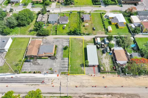 647 SW 8th St, Homestead, FL 33030