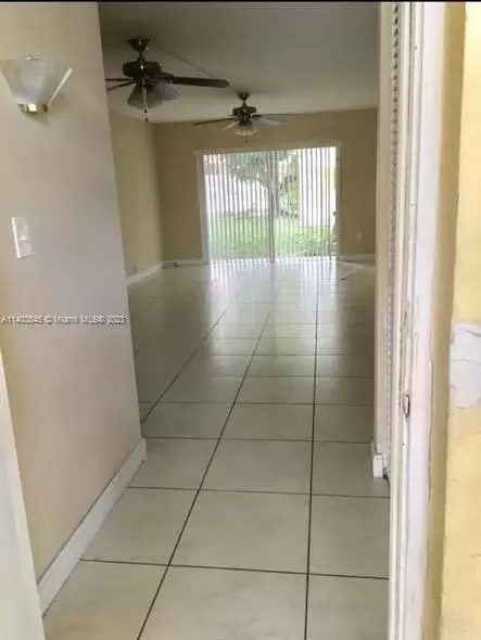 7308 SW 82nd St #A113, Miami, FL 33143