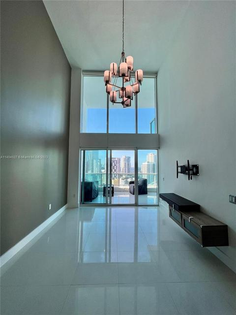 41 SE 5th St #1907, Miami, FL 33131
