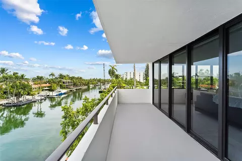 9660 W Bay Harbor Dr #4E, Bay Harbor Islands, FL 33154