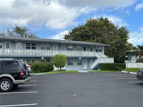 751 Pine Dr #210, Pompano Beach, FL 33060