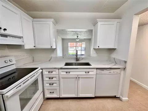 4159 NW 90th Ave #107, Coral Springs, FL 33065