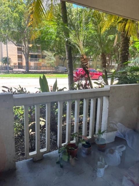 1800 Sans Souci Blvd #124, North Miami, FL 33181