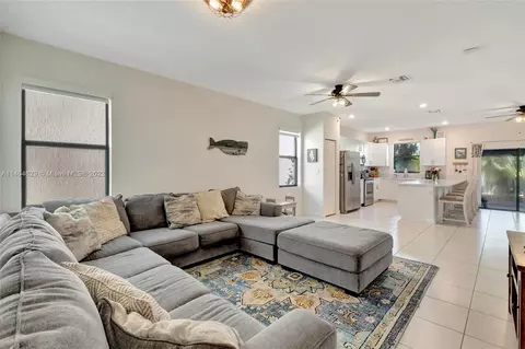 25084 SW 107th Ave, Homestead, FL 33032