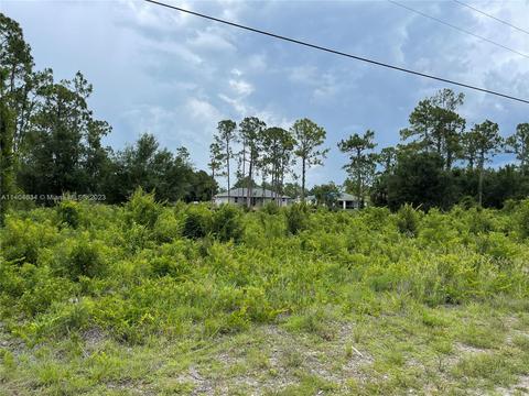 817 Cadis St E, Lehigh Acres, FL 33974