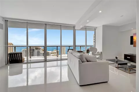 465 Brickell Ave #3605, Miami, FL 33131