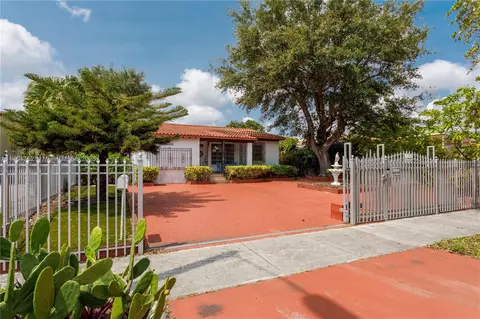 2955 NW 15th St, Miami, FL 33125