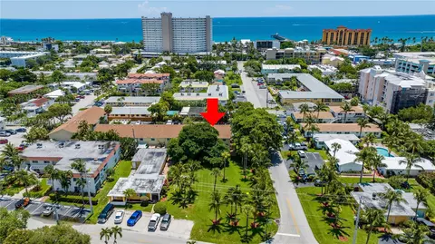 1917 NE 3rd St #102, Deerfield Beach, FL 33441