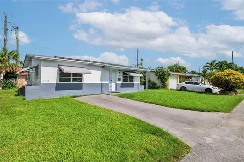 2333 NW 82nd Way, Sunrise, FL 33322