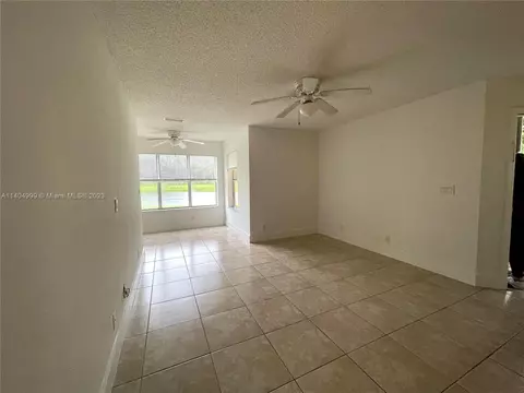 3330 N Pinewalk Dr N #1618, Margate, FL 33063