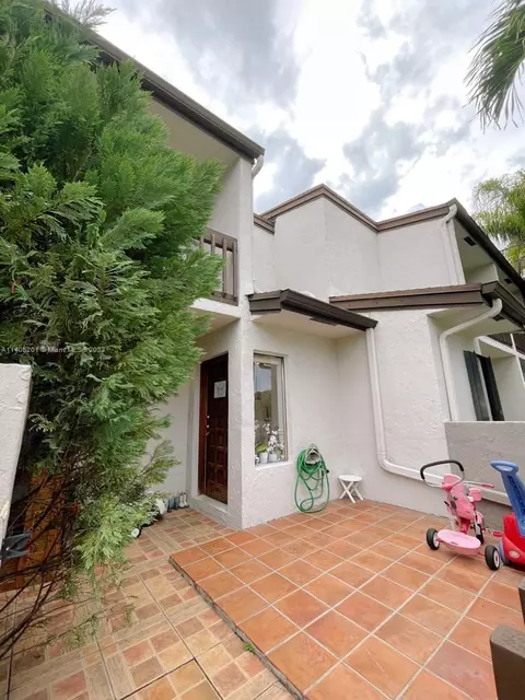 10182 NW 41st St #100-9, Doral, FL 33178