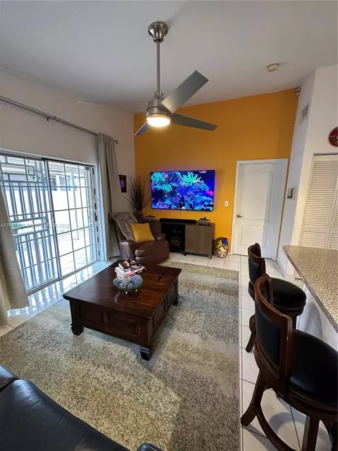 3299 W 76 St, Hialeah, FL 33018 photo 11