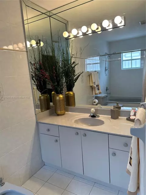 3299 W 76 St, Hialeah, FL 33018 photo 15