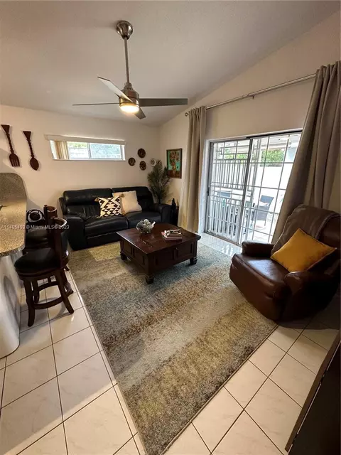 3299 W 76 St, Hialeah, FL 33018 photo 10